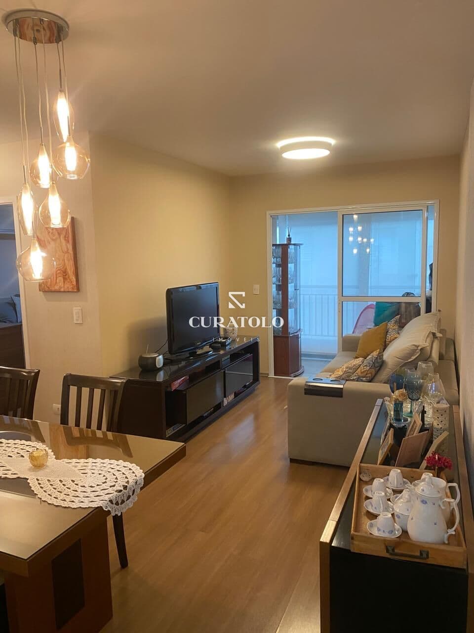 Apartamento à venda, de 2 quartos, 2 vagas e varanda em São Caetano, bairro Olímpico