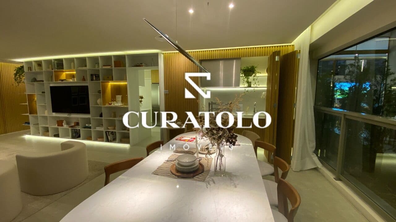 EXCELENTE E SOFISTICADO APARTAMENTO EM MOEMA COM VISTA PARA O IBIRAPUERA E FARIA LIMA 3 SUÍTES