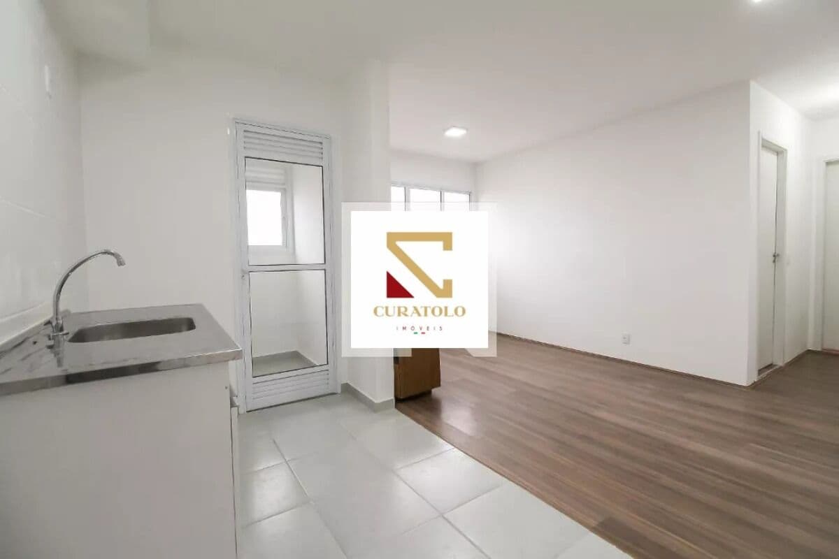 Apartamento à venda, de 2 quartos, varanda e vaga na Mooca