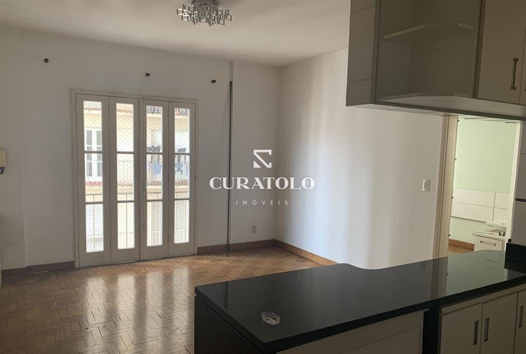 Procurando morar ou investir na República, a 4 min a pé do Metrô, esta é a oportunidade perfeita para você, apartamento de 1 quarto pronto e mobiliado