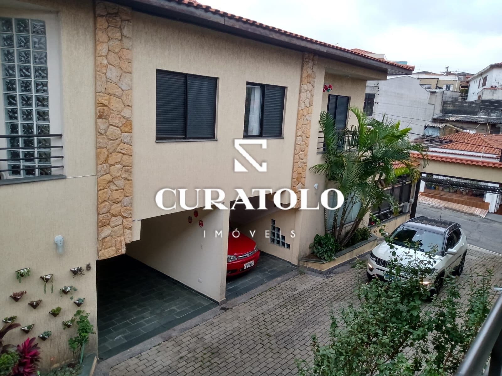 Casa em Condomínio com 3 dormitórios, suíte e 2 vagas - Vila Alpina