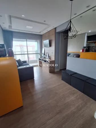 Apartamento à venda, de 2 quartos, 1 vaga e varanda em Diadema, bairro Conceição