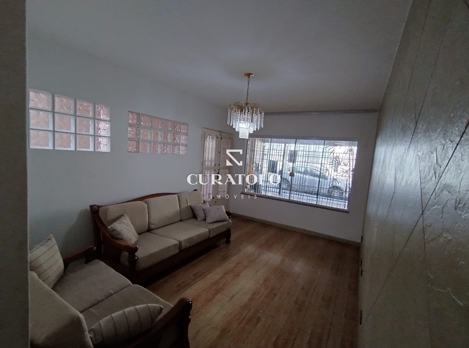 Casa sobrado à venda com 3 suítes e 2 vagas, na Penha, São Paulo