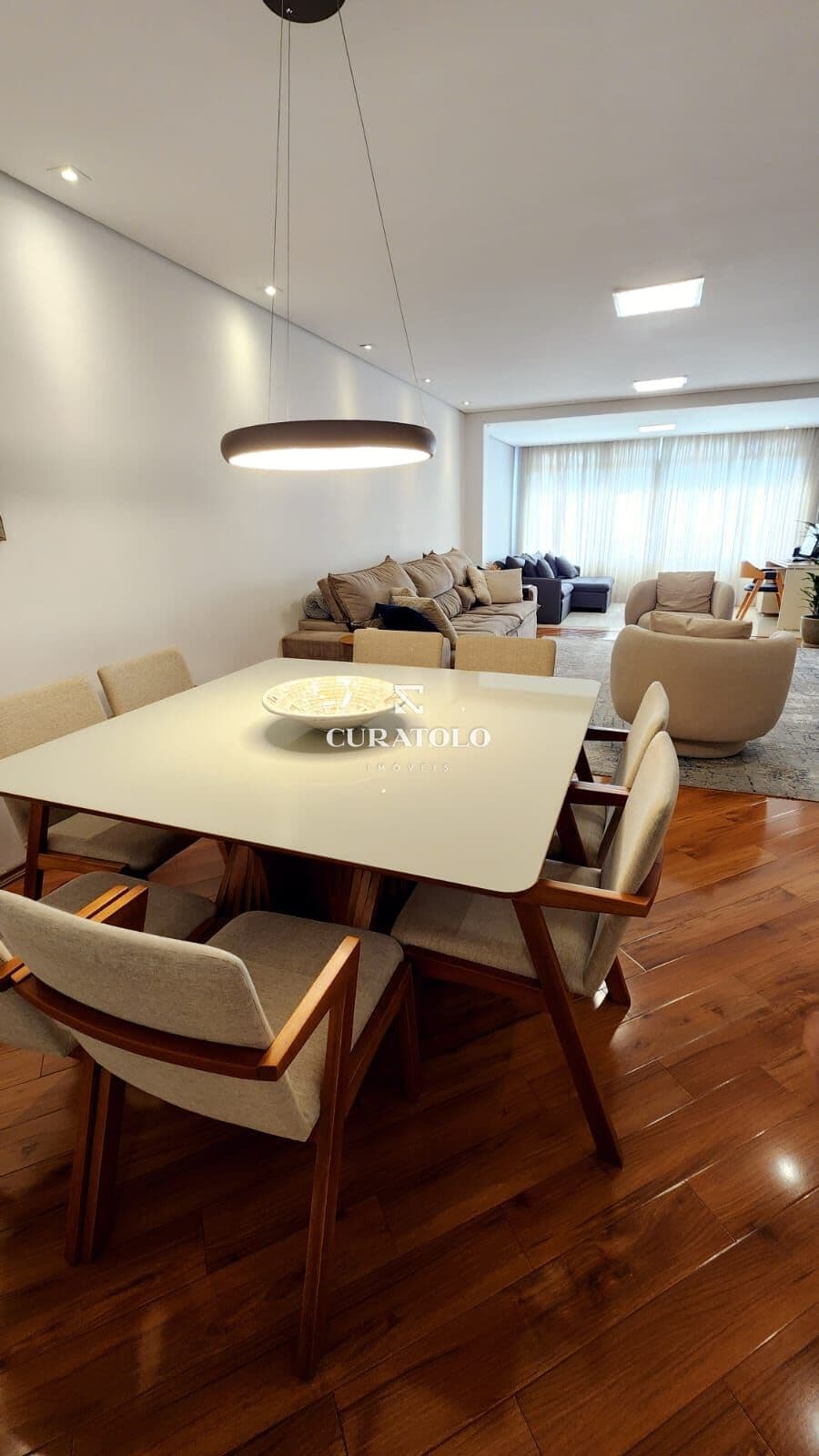 Apartamento à venda com 200 m², 3 quartos e vaga na Mooca, São Paulo.