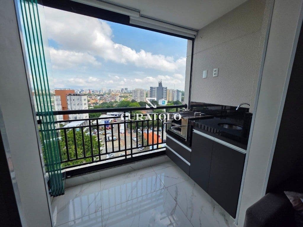 Apartamento à venda com 52 m², 2 quartos, varanda gourmet e vaga no Rudge Ramos, São Bernardo do Campo.