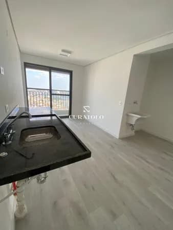 Apartamento à venda, de 2 quartos e varanda na Vila Prudente