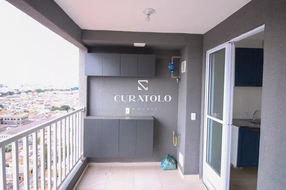 Apartamento à venda com 31 m², 1 quarto e varanda na Vila Prudente, São Paulo.