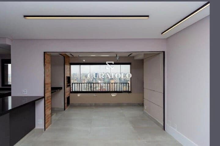 Apartamento à venda com 70 m², 3 suítes, Varanda gourmet e vaga no Brás, São Paulo.