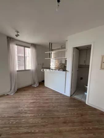 Apartamento aconchegante no Santa Cecília, ao lado do Metrô Marechal, para uma vida urbana incrível! Com 1 Quarto e vaga, para moradia ou investimento.