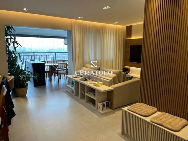 Apartamento à venda com 92 m², 2 quartos, 2 vagas e varanda gourmet na Vila Prudente, São Paulo.