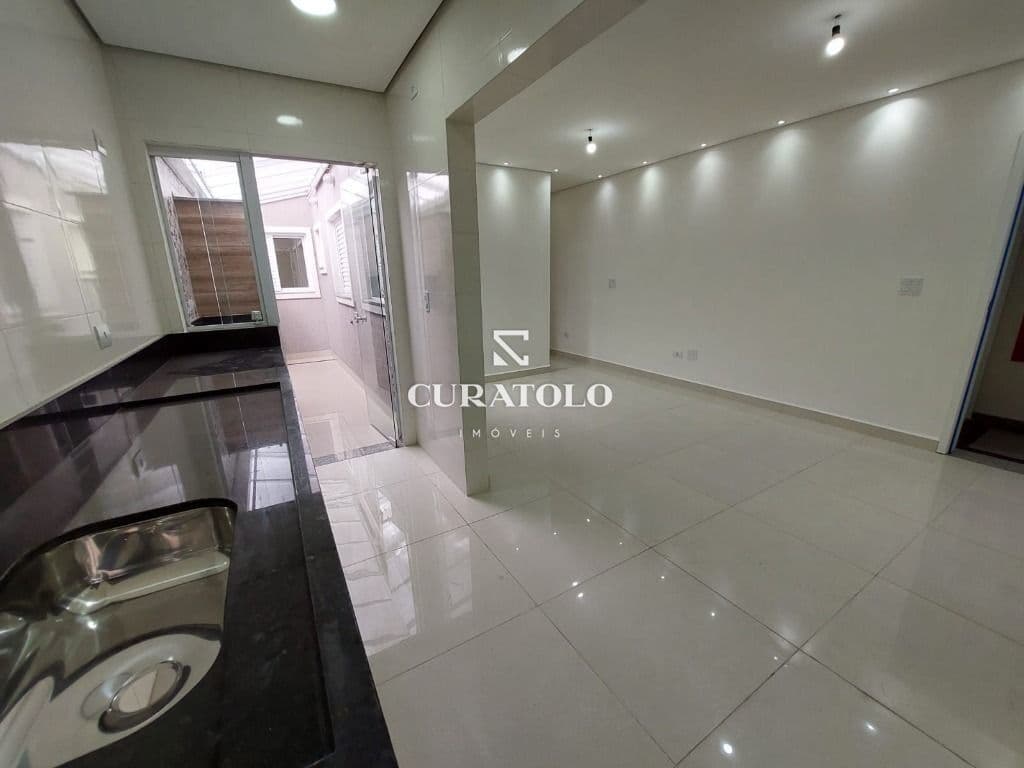 Viva com conforto e comodidade em Santo André. Apartamento estilo sem condomínio pronto de 79 m² com 3 Quartos, 2 vagas e quintal