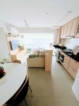 Conquiste seu novo lar na Vila Matilde. Apartamento com 50 m², 2 dormitórios, Varanda grill, pronto para morar e ótima localização!