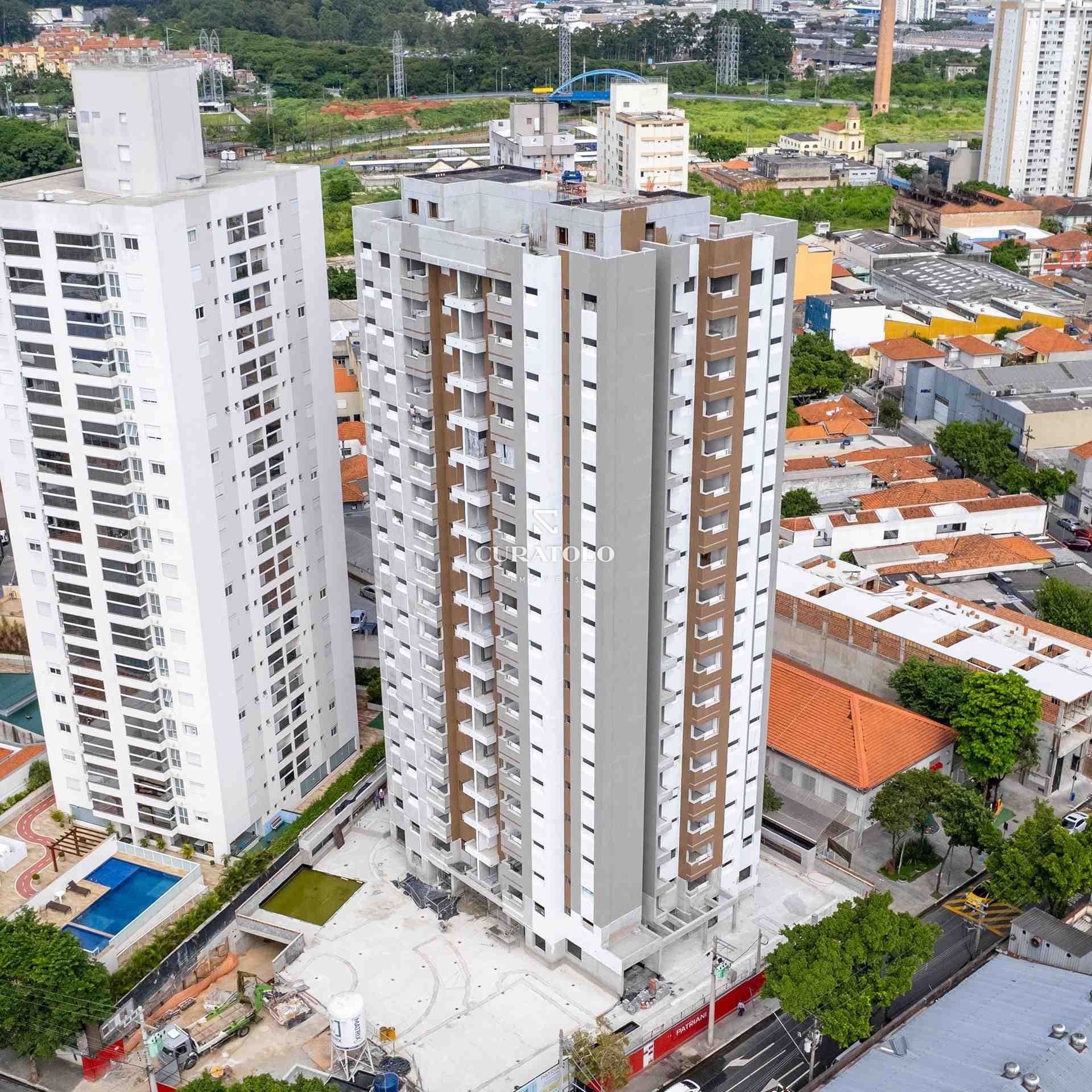Viva o conforto e o luxo em São Caetano: Apartamento em obras com 2 suítes, varanda gourmet, 2 vagas em condomínio clube a 850mts da Estação São Caetano