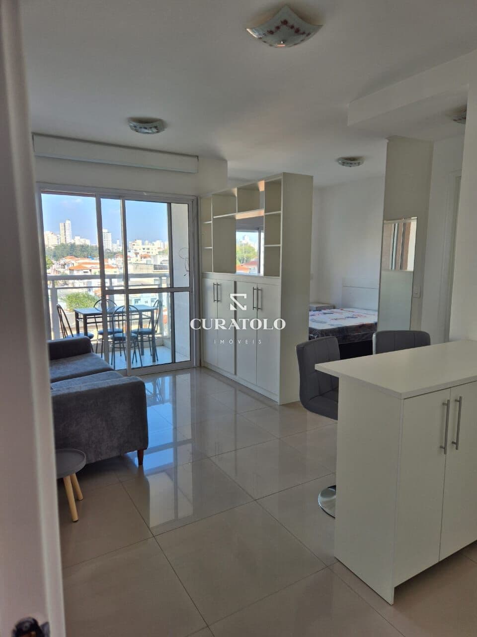 Apartamento à venda com 40 m², 1 quarto, vaga, Aclimação, São Paulo.