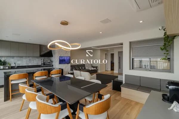 Apartamento à venda 160 m², de 4 quartos, varanda gourmet e 2 vagas na Mooca.