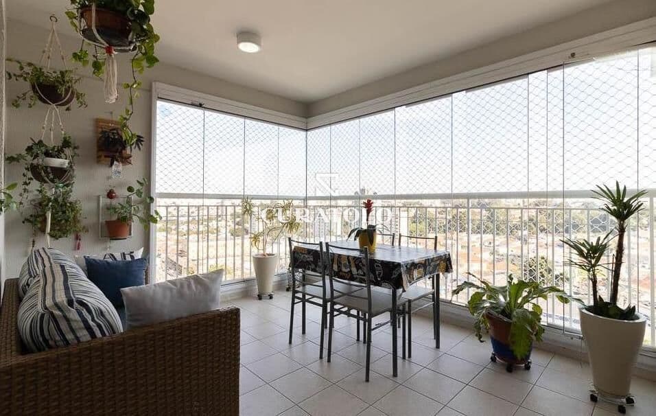 Apartamento à venda com 103 m², 3 quartos, 2 vagas e varanda gourmet no Jardim da Saúde, em São Paulo.
