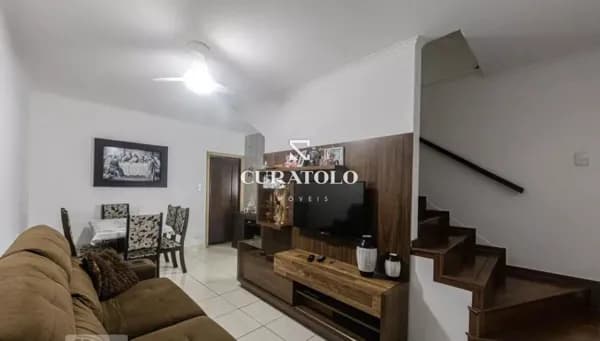 Conquiste seu novo lar na Vila Bertioga! Sobrado de 130 m2 com 2 dormitórios, pronto para morar e ótima localização!