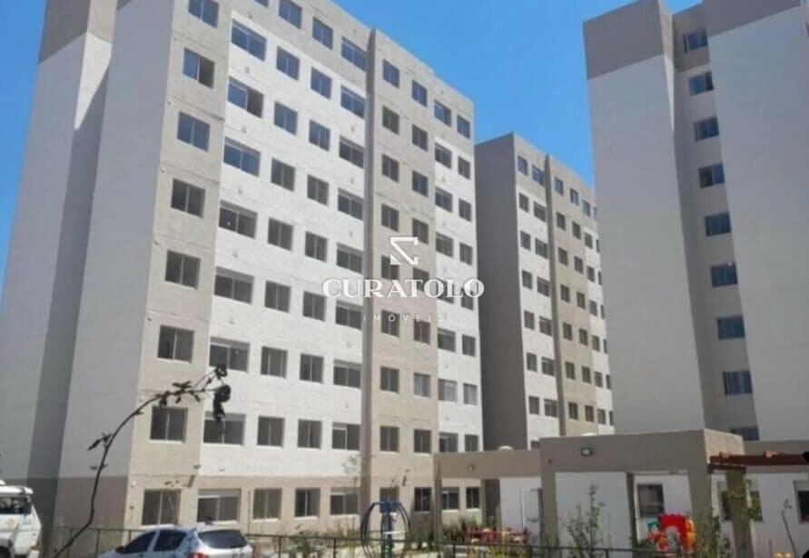 Apartamento à venda com 32 m², 2 quartos e vaga, Quinta das Paineiras, São Paulo.