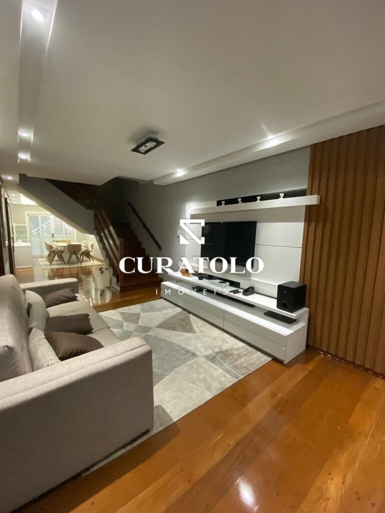 SOBRADO IMPECÁVEL NO JARDIM DO MAR - 3 DORMS, 1 SUÍTE, ÁREA GOURMET, 3 VAGAS