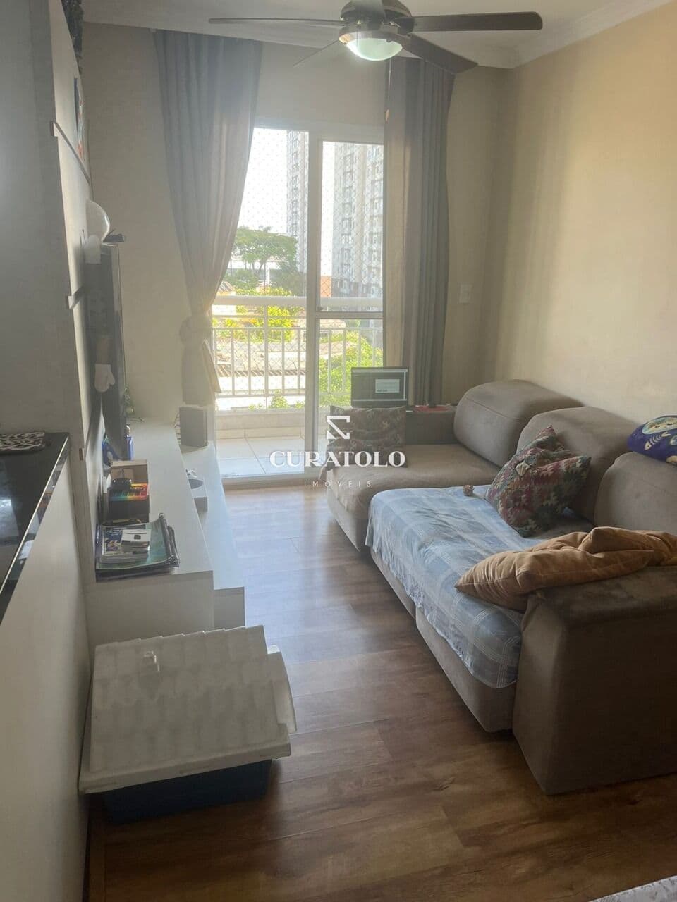 Conquiste seu novo lar no Tremembé. Apartamento com 49 m²,2 dormitórios, varanda, pronto para morar e ótima localização!