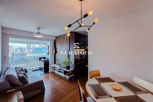 Apartamento à venda com 68 m², 3 quartos, varanda e 2 vagas, Vila Independência, São Paulo.