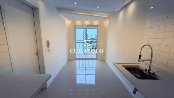 Studio à venda com 29 m², 1 quarto e varanda no Planalto Paulista, São Paulo.