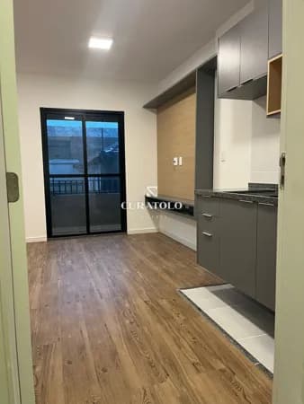 Studio aconchegante no Belém, a 800 mts do Metrô Bresser, para uma vida urbana incrível! Com 1 Quarto e varanda, para moradia ou investimento.