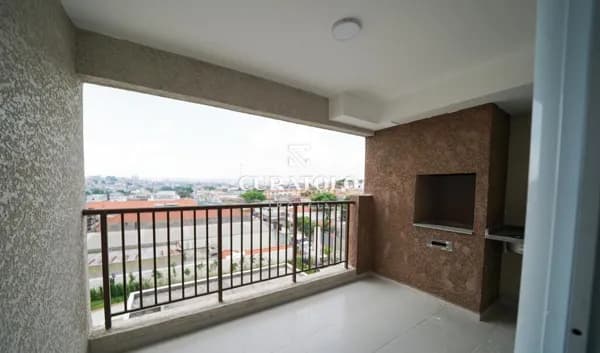 Apartamento à venda com 68 m², 3 quartos, varanda gourmet e vaga, Vila Bandeirantes, em São Paulo.