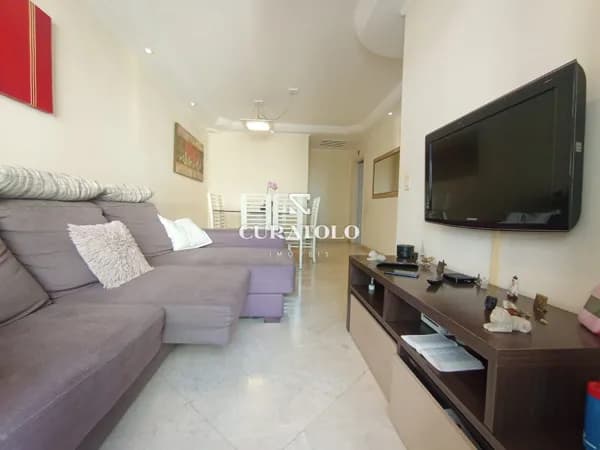 Apartamento à venda com 72 m², 3 quartos, vaga e varanda, Vila Mariana, São Paulo.