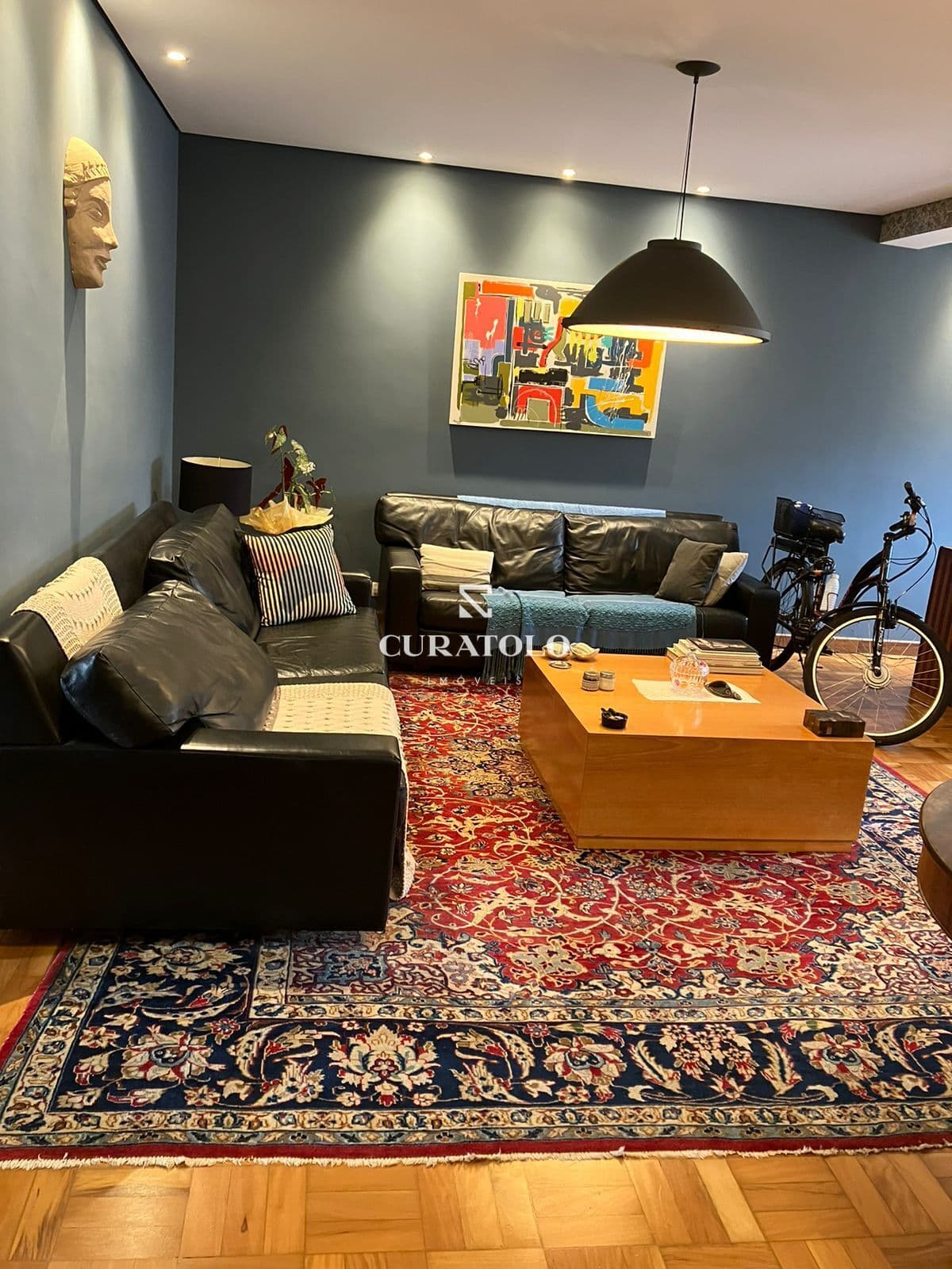 Viva com conforto na Bela Vista, a 600mts do Metrô República: apartamento amplo e pronto, de 125 m² com 2 Quartos, 1 vaga, varanda e lazer completo