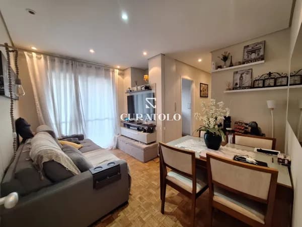 Apartamento à venda de 2 quartos na Mooca, São Paulo.