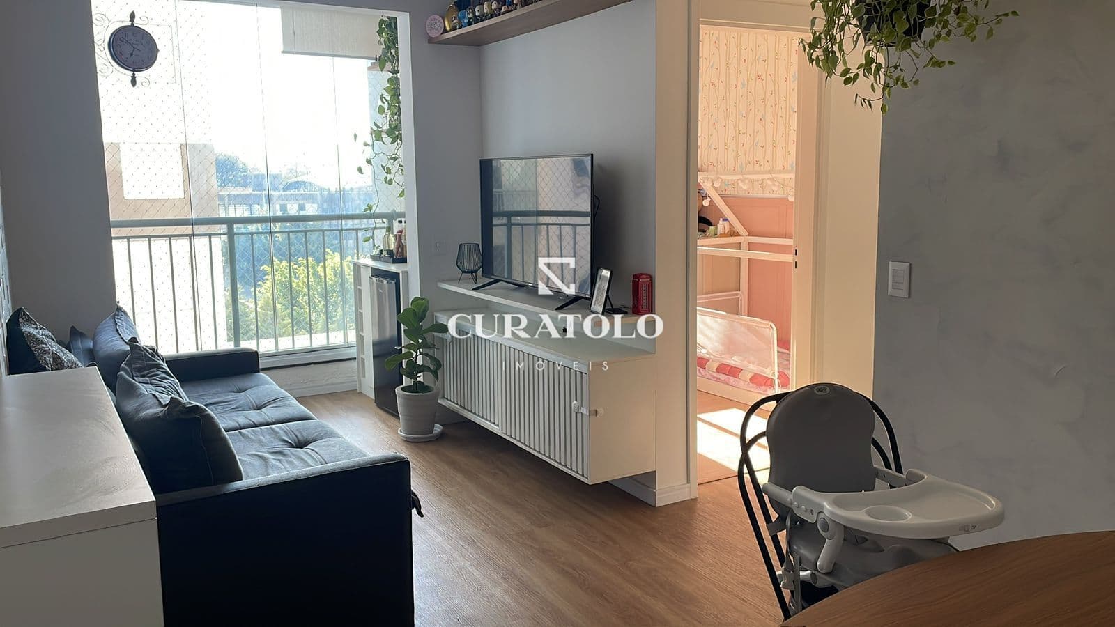 Apartamento à venda com 51 m², 2 quartos, varanda e vaga no Rudge Ramos, São Bernardo do Campo.