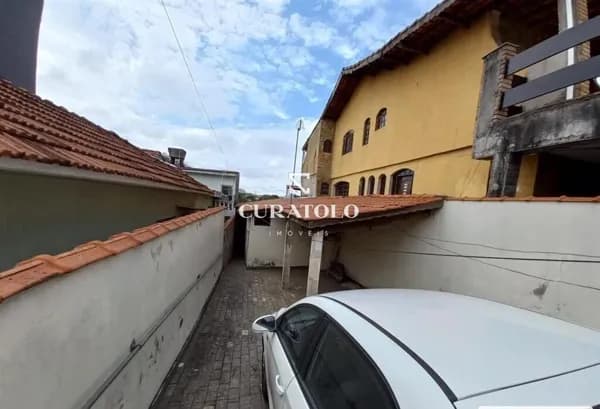 Venha conhecer a casa ideal na Vila Dalila: casa com 156m², 2 quartos e 3 vagas e quintal com ótimo preço