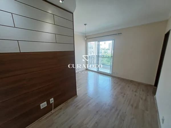 Apartamento à venda com 54 m², 2 quartos, varanda e 1 vaga na Vila Prudente.