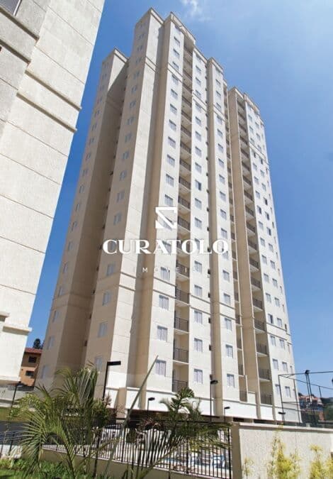 EXCELENTE APARTAMENTO PRONTO COM 2 QUARTOS 1 VAGA E VARANDA PQ JAÇATUBA SANTO ANRÉ COM LAZER COMPLETO