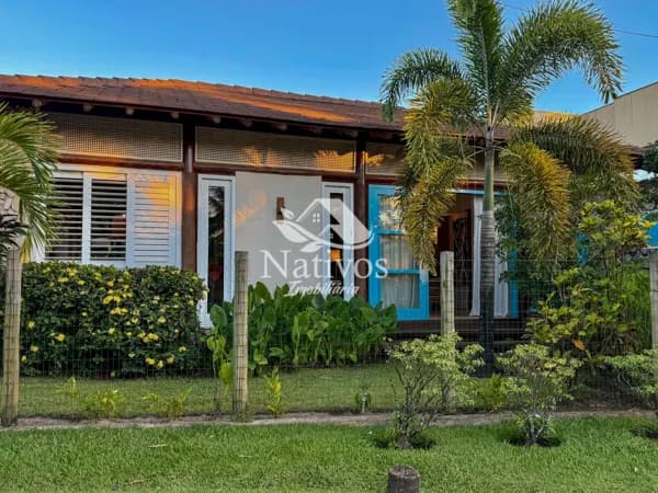 CASA DE CHARME NA VILA DE BARRA GRANDE – ESTILO RÚSTICO PRAIANO COM ASSINATURA ARQUITETÔNICA