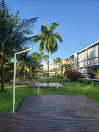 Apartamento em condomínio de alto padrão beira mar