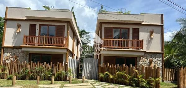 Residencial com rooftop na praia da Bombaça