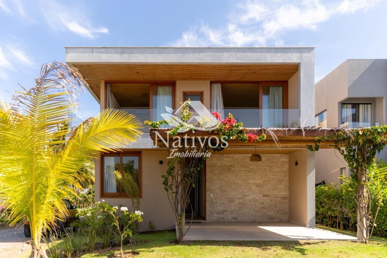 Casa em condomínio beira mar