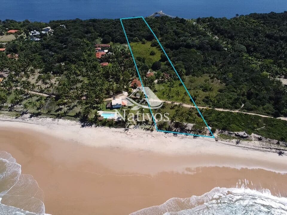 Área na praia do Cassange com 50m frente mar