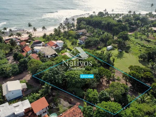 Oportunidade de Ouro: Lote de Esquina de 2.212,50m² na Praia dos Três Coqueiros