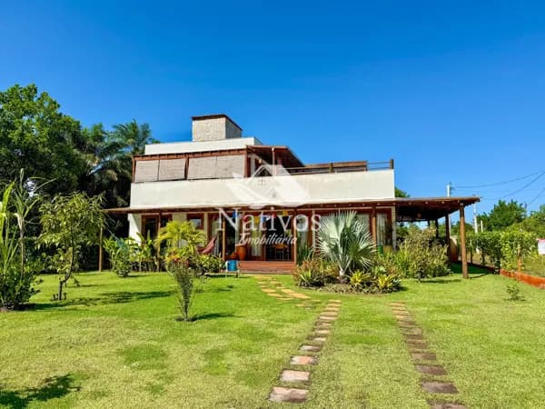 Refúgio Exclusivo em Taipu de Fora: Casa com Piscina Privativa e a 5 Minutos do Mar
