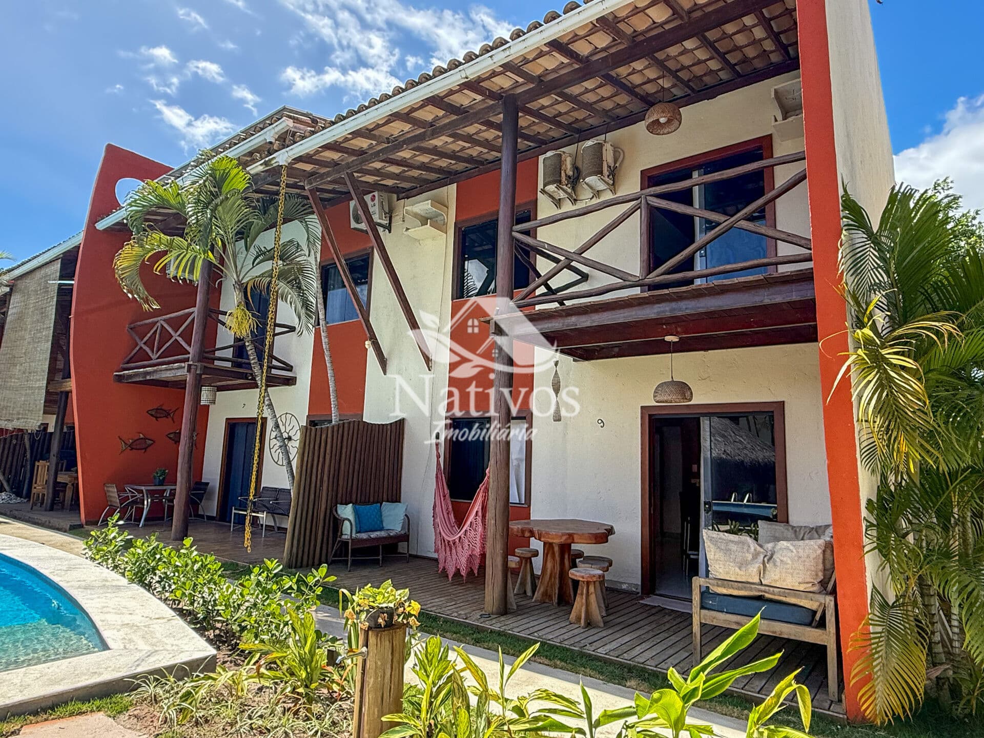 Seu refúgio em Taipu de Fora: Casa com 3 suítes em condomínio fechado a poucos metros da praia!