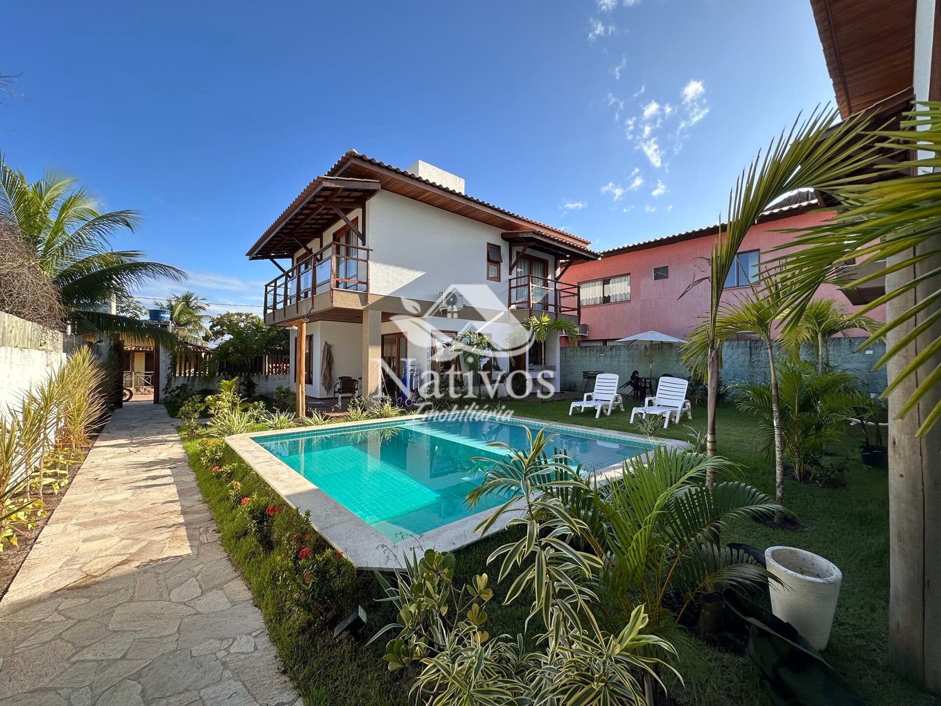 Residencial apenas 390m do centro da vila
