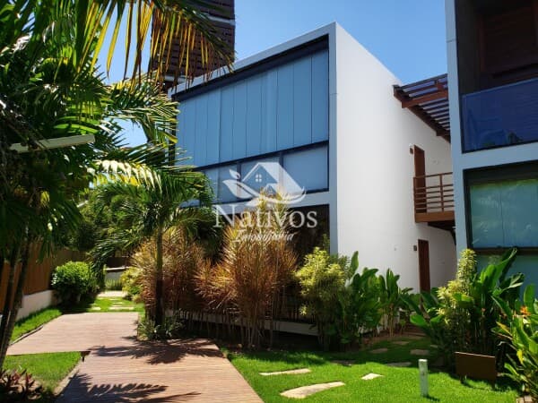 Apartamento em condomínio beira mar