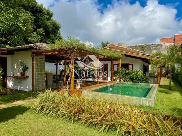 Casa ampla na Península de Maraú: 3 suítes e localização privilegiada!