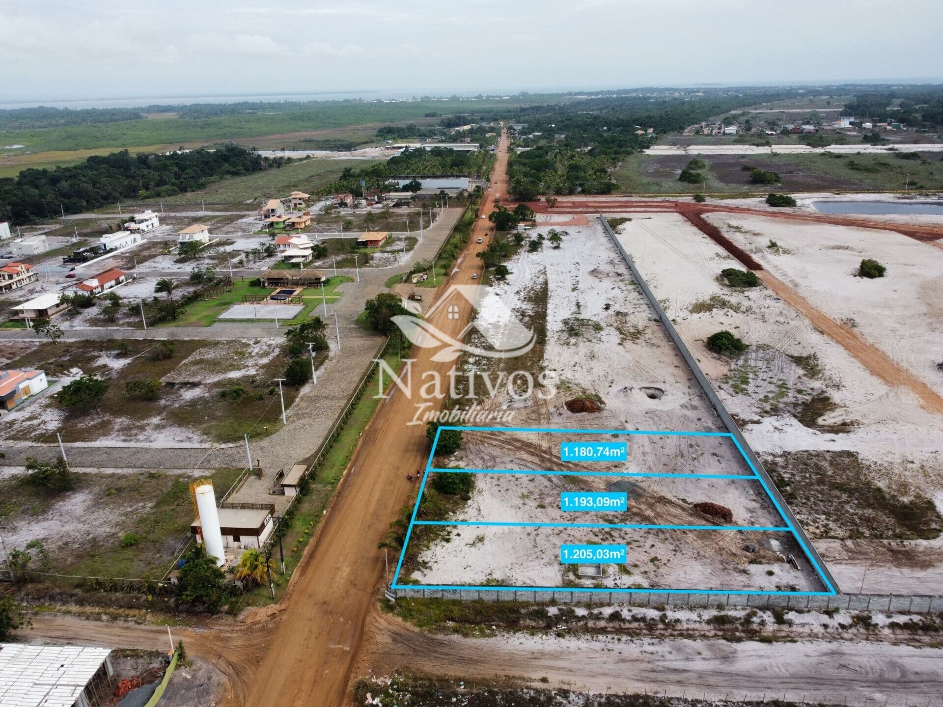 Zona Empresarial em Ascensão: Garanta Seu Terreno Comercial Agora!