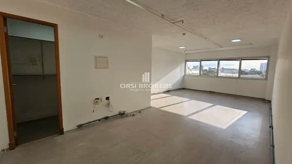 Sala Comercial 39m² - GREEN OFFICE JAGUARÉ