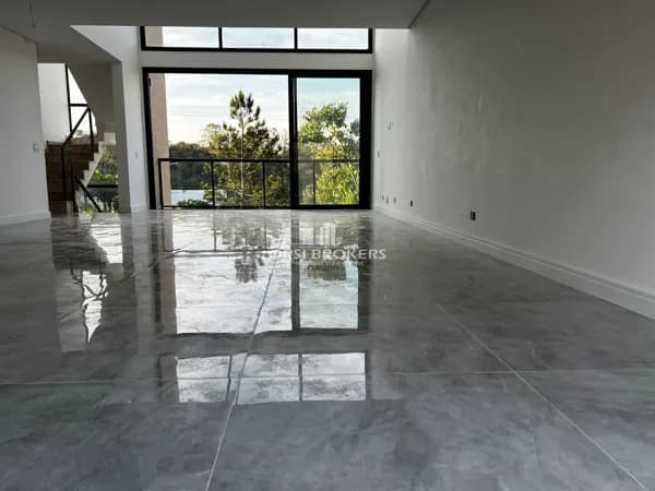 Sobrado em Condomínio 226m² - RESERVA VALE VERDE
