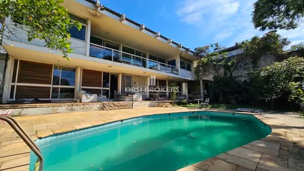 Casa assobrada - JARDIM GUEDALA